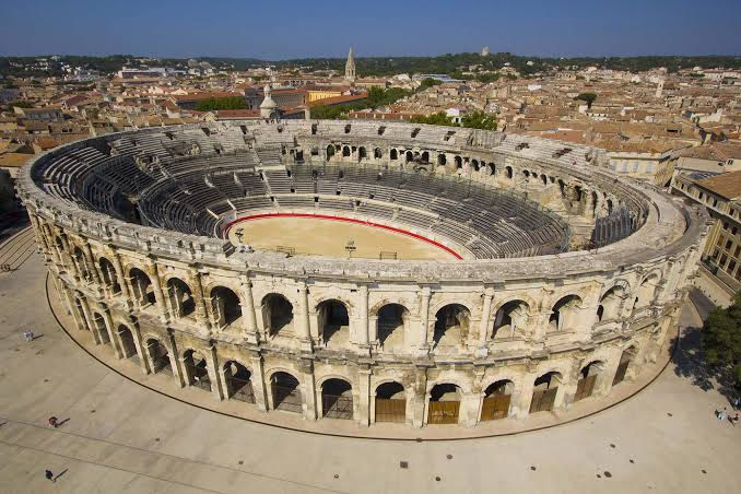 Les Arènes vues du ciel